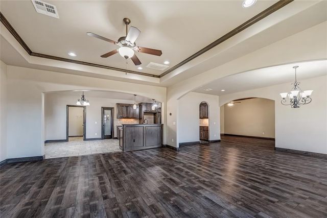 4617 Caveat Drive, Edmond, OK 73025