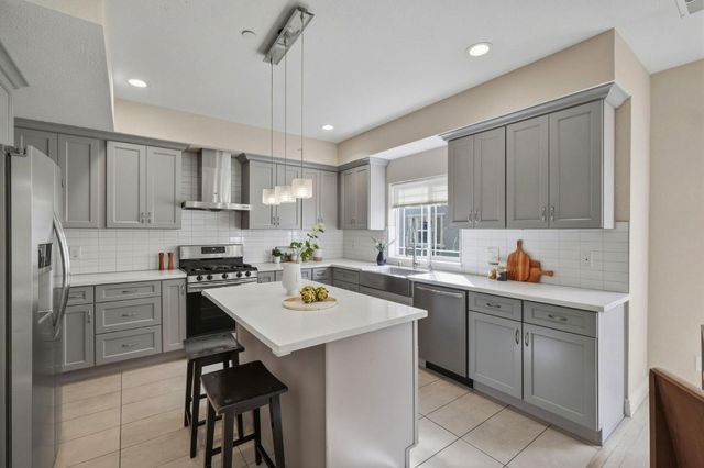 41000 Genesis Common, Fremont, CA 94538