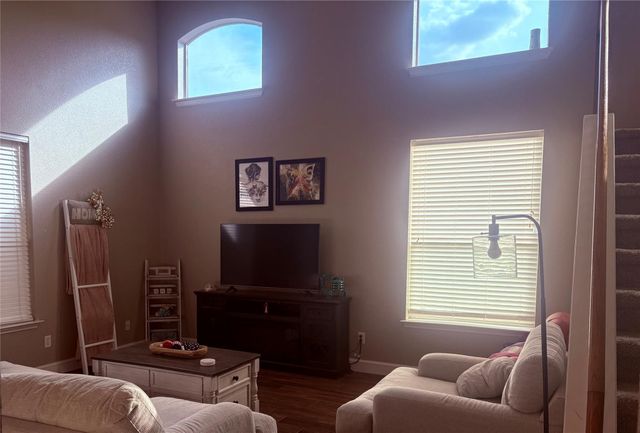 5393 Hartson, Kyle, TX 78640
