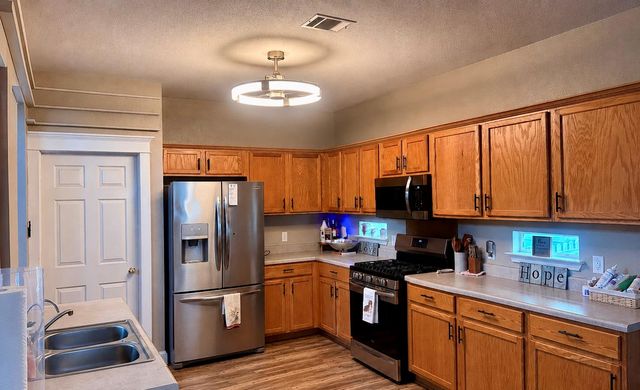 5393 Hartson, Kyle, TX 78640