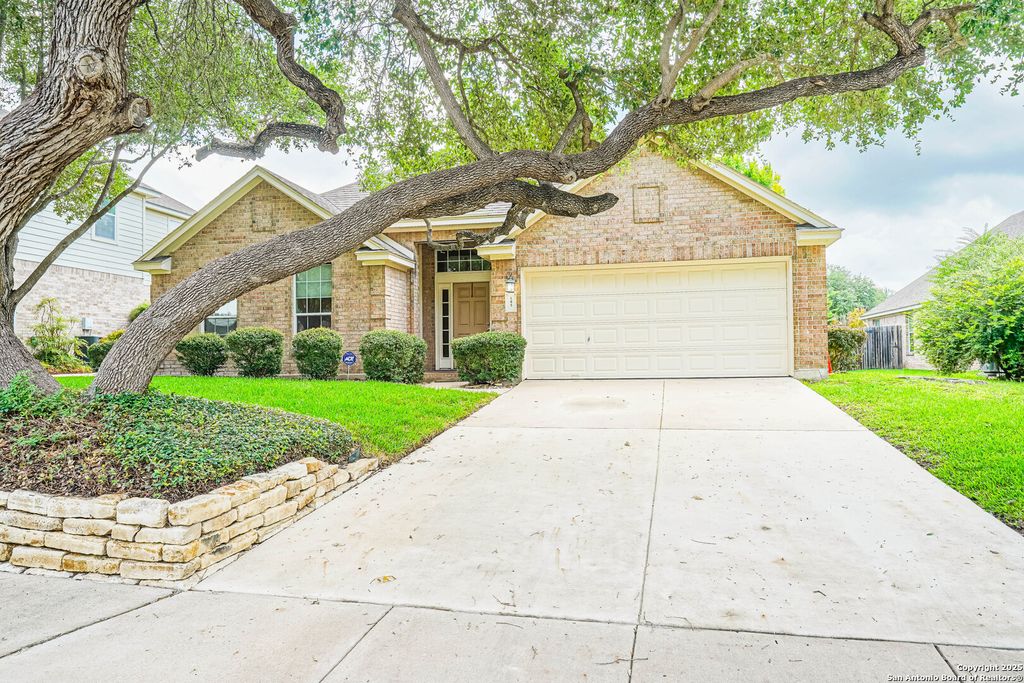 145 Green Brook, Cibolo, TX 78108