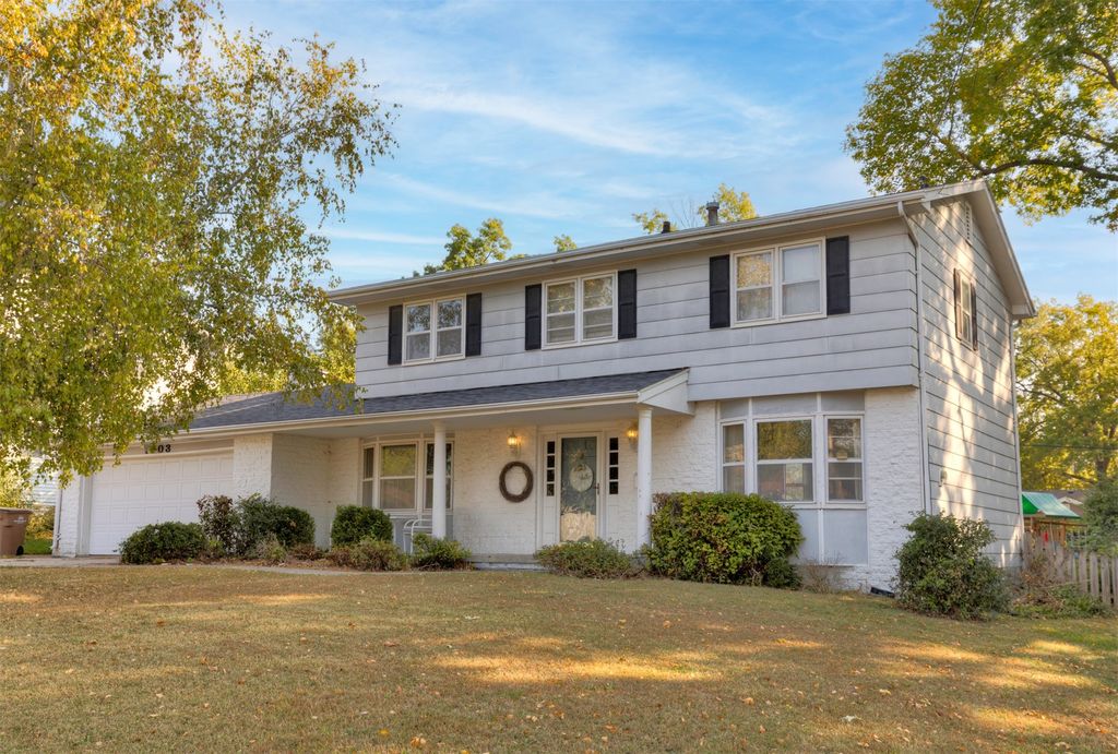 1703 70th Street, Windsor Heights, IA 50324