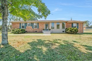 87 E Hill St, Mount Juliet, TN 37122