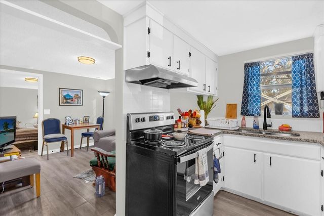 585 DOCTORS DRIVE, Oviedo, FL 32765