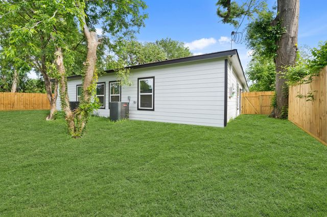 5941 Southlea Street, Houston, TX 77033