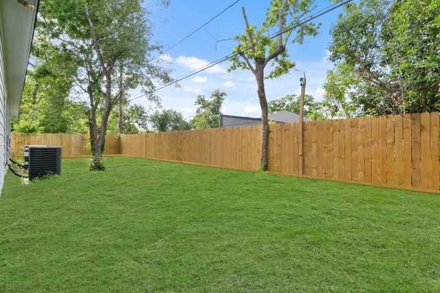 5941 Southlea Street, Houston, TX 77033