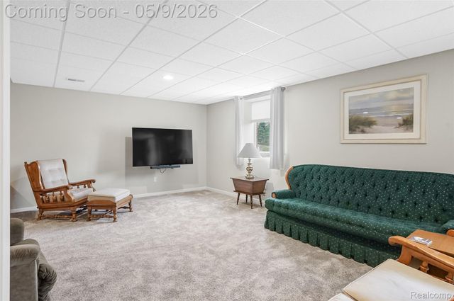 4955 Glover Road, Almont Township, MI 48003