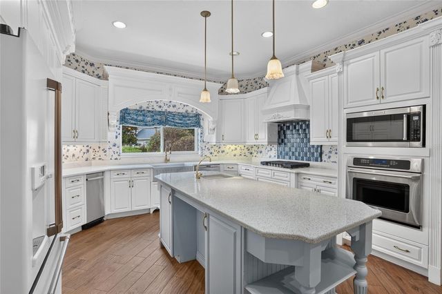 9480 WATERFORD OAKS DRIVE, Winter Haven, FL 33884