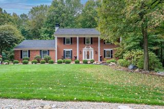 12225 Amber Ridge Drive, Fort Wayne, IN 46814