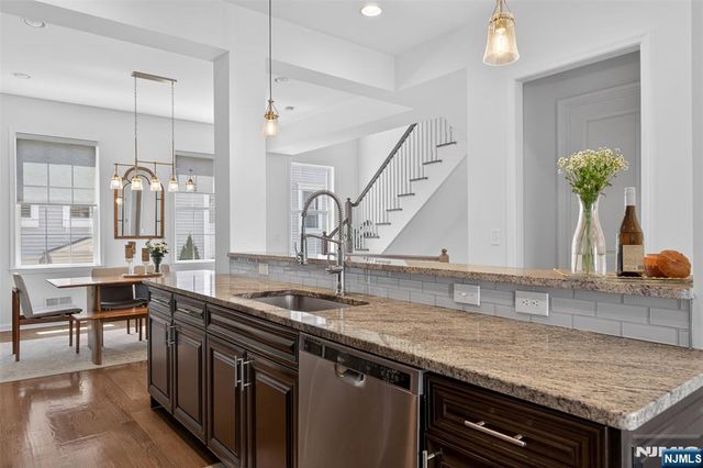 197 Roosevelt Drive, Wood Ridge, NJ 07075