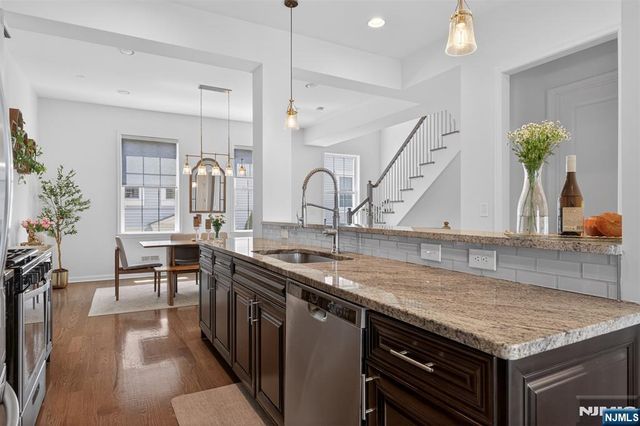 197 Roosevelt Drive, Wood Ridge, NJ 07075