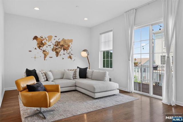 197 Roosevelt Drive, Wood Ridge, NJ 07075