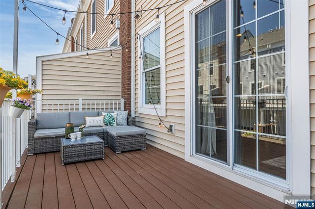 197 Roosevelt Drive, Wood Ridge, NJ 07075