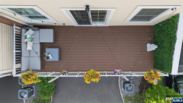 197 Roosevelt Drive, Wood Ridge, NJ 07075