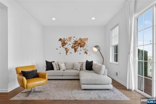 197 Roosevelt Drive, Wood Ridge, NJ 07075
