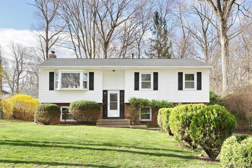 49 E Hall Avenue, New City, NY 10956