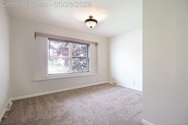 2855 Reflection Avenue, Waterford Charter Township, MI 48328