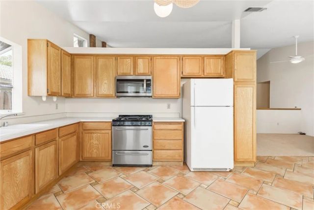 1227 Darlene Court, Redlands, CA 92374