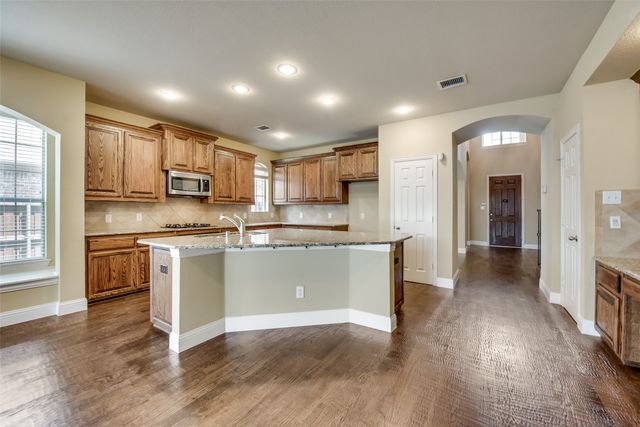 6072 Wallis Drive, Frisco, TX 75033