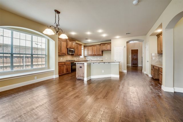 6072 Wallis Drive, Frisco, TX 75033