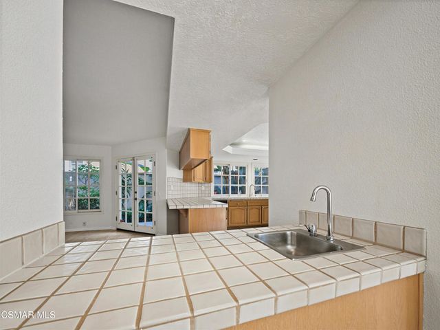 4824 Coyote Wells Circle, Westlake Village, CA 91362
