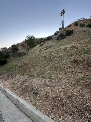 2879 Stonehill, Altadena, CA 91001