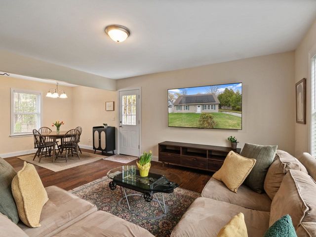 120 Lori Lane, Burlington, VT 05408
