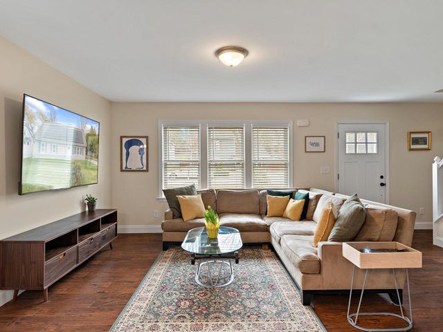 120 Lori Lane, Burlington, VT 05408