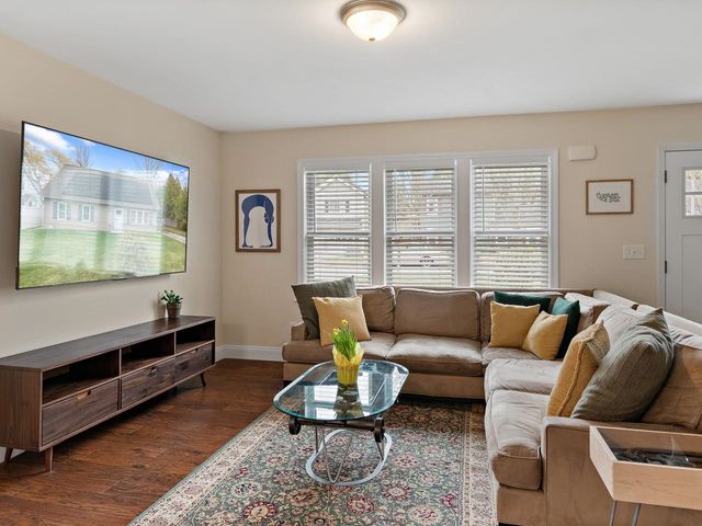 120 Lori Lane, Burlington, VT 05408