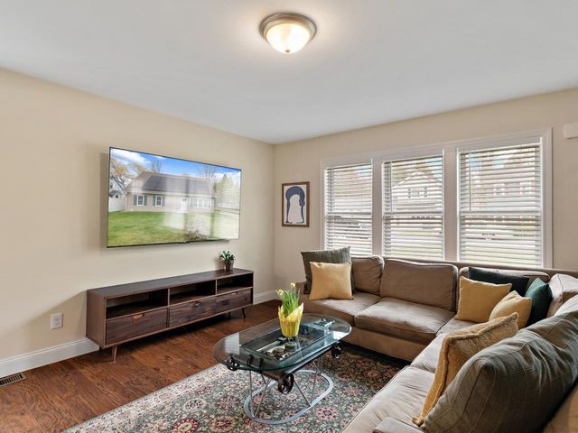 120 Lori Lane, Burlington, VT 05408