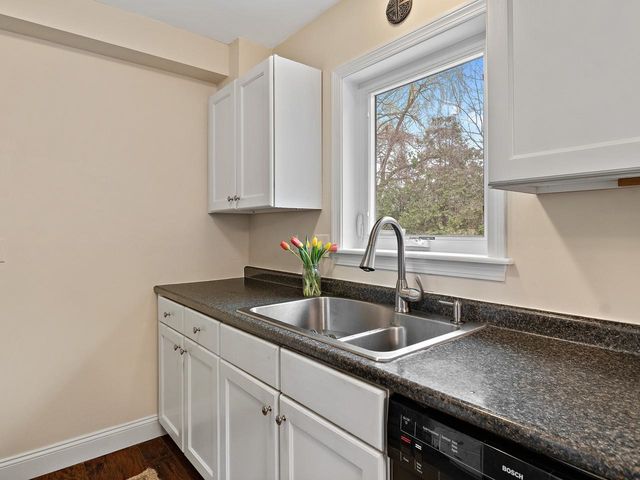 120 Lori Lane, Burlington, VT 05408