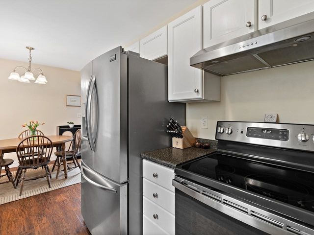 120 Lori Lane, Burlington, VT 05408