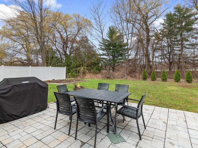 120 Lori Lane, Burlington, VT 05408