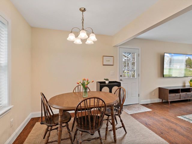 120 Lori Lane, Burlington, VT 05408