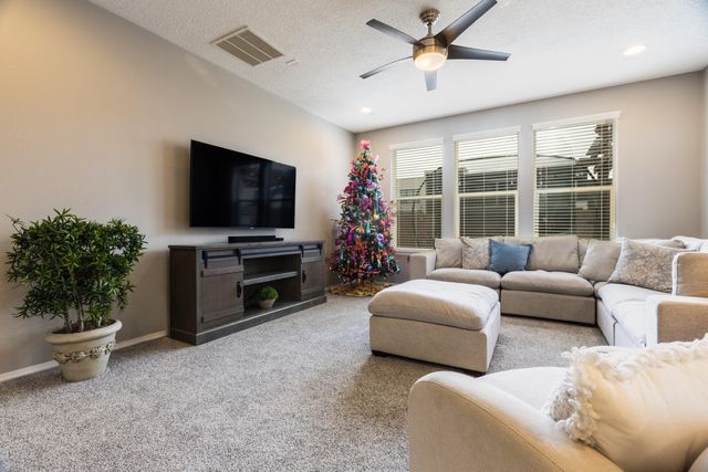 9115 Landsdowne Place NE, Albuquerque, NM 87113