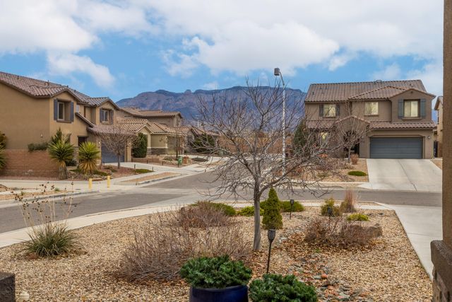 9115 Landsdowne Place NE, Albuquerque, NM 87113