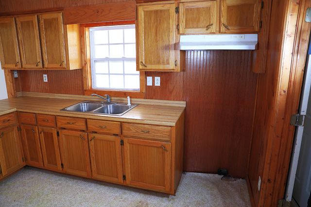 417 Lewis Rd, Mcminnville, TN 37110