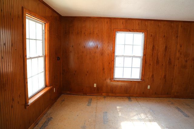 417 Lewis Rd, Mcminnville, TN 37110