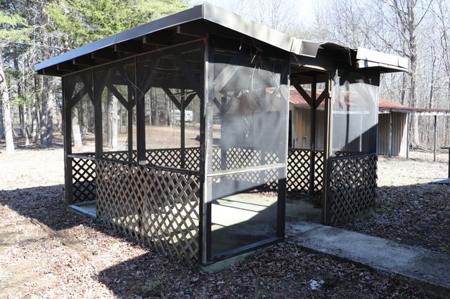 417 Lewis Rd, Mcminnville, TN 37110