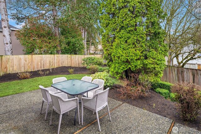 17158 NE 37th Place, Bellevue, WA 98008