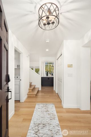 17158 NE 37th Place, Bellevue, WA 98008