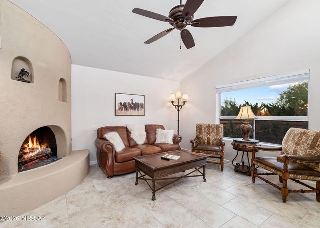 2742 S Via Del Bac, Green Valley, AZ 85622