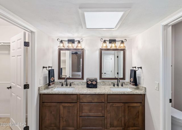 2742 S Via Del Bac, Green Valley, AZ 85622