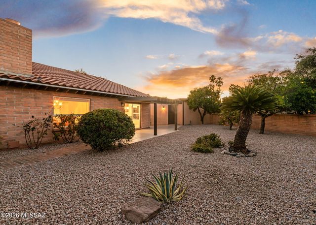 2742 S Via Del Bac, Green Valley, AZ 85622