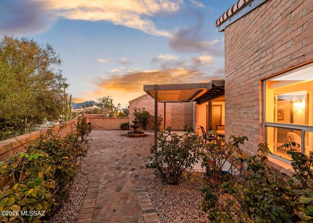 2742 S Via Del Bac, Green Valley, AZ 85622