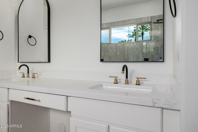 2994 E MAHOGANY Place, Chandler, AZ 85249