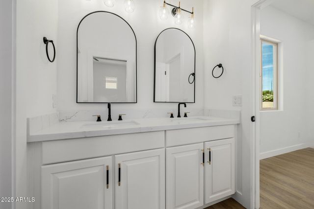 2994 E MAHOGANY Place, Chandler, AZ 85249