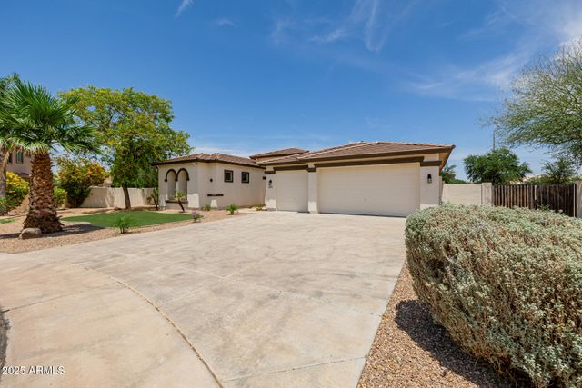 2994 E MAHOGANY Place, Chandler, AZ 85249