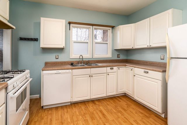 705 N Bridge Street N, Carbondale, IL 62901