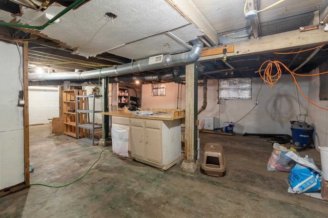 705 N Bridge Street N, Carbondale, IL 62901